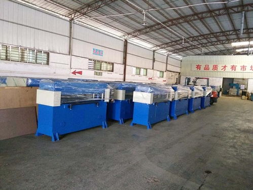 万信机械 专业提供山东裁断机与配套液压油，助力裁断与包装高效作业